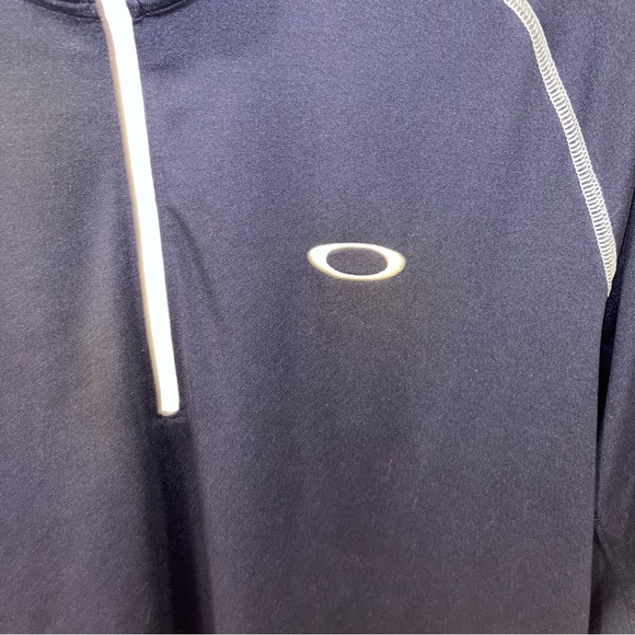 Rare Oakley Hydrolix Men Sz L pullover sweatshirt Long Sleeve Navy Blue 1/4 Zip - Picture 9 of 9